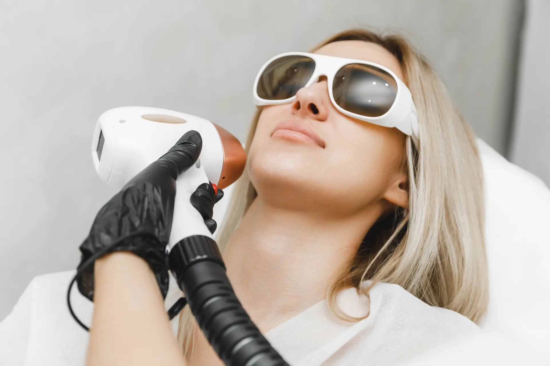 1064 YAG Laser vs. IPL: What’s the Difference and Why It Matters for Your Career